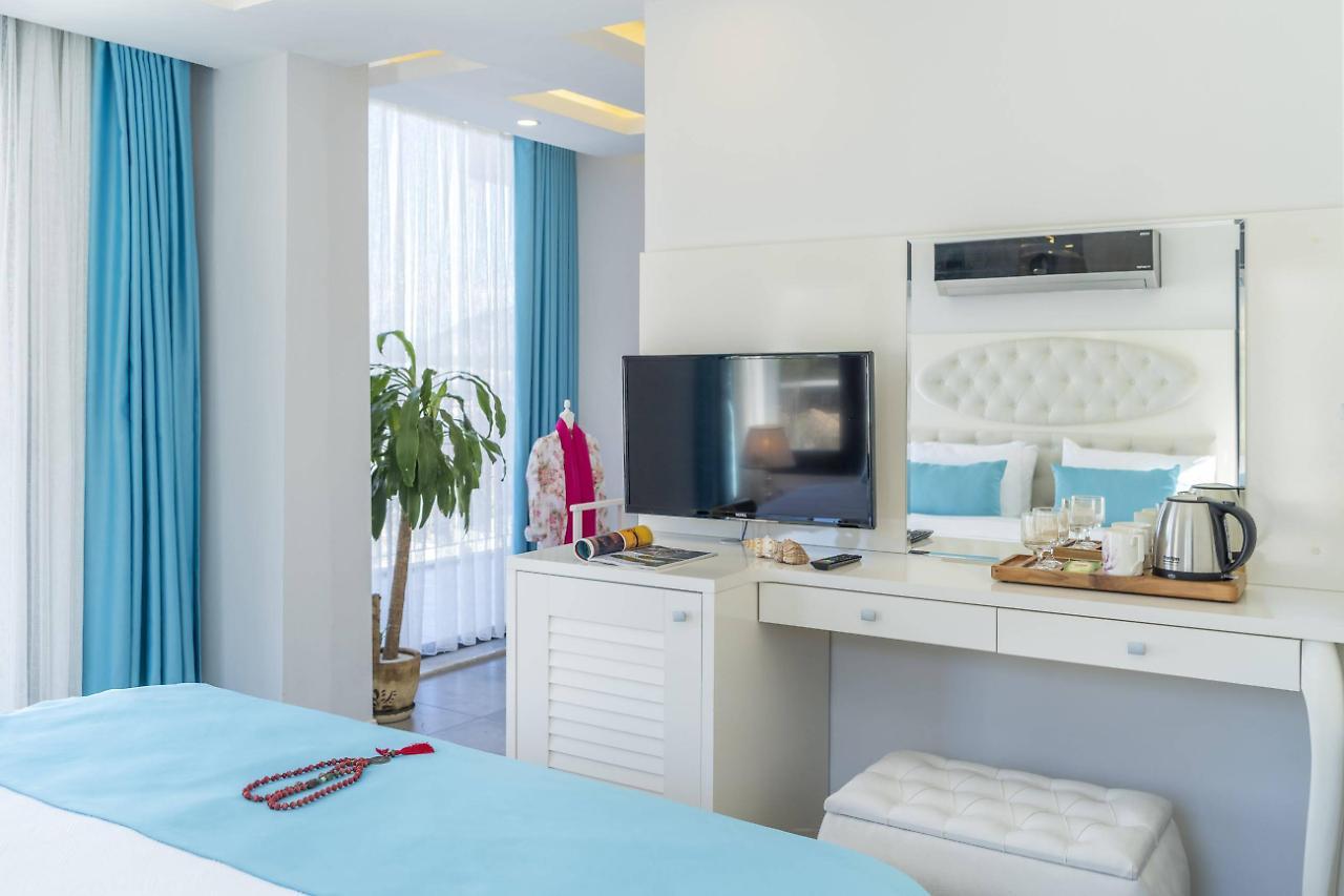 Monastery Suites Hotel (Adults Only) Ολουντενίζ Εξωτερικό φωτογραφία